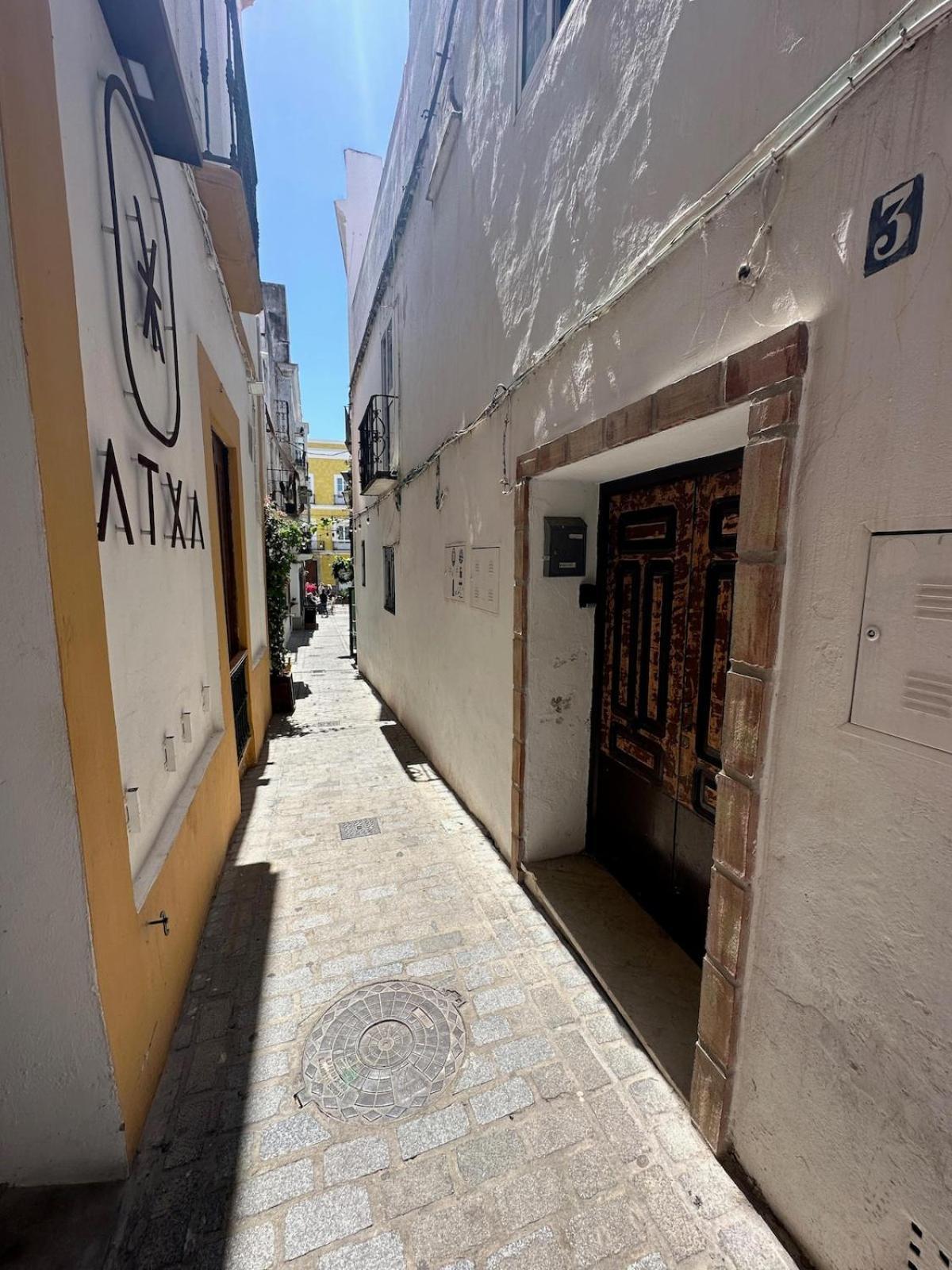 Apartment In Old Town With Roof Terrace And Fibre, طريفة المظهر الخارجي الصورة